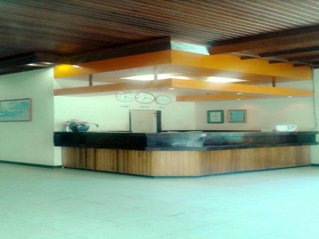 Serayu Hotel Timika Esterno foto