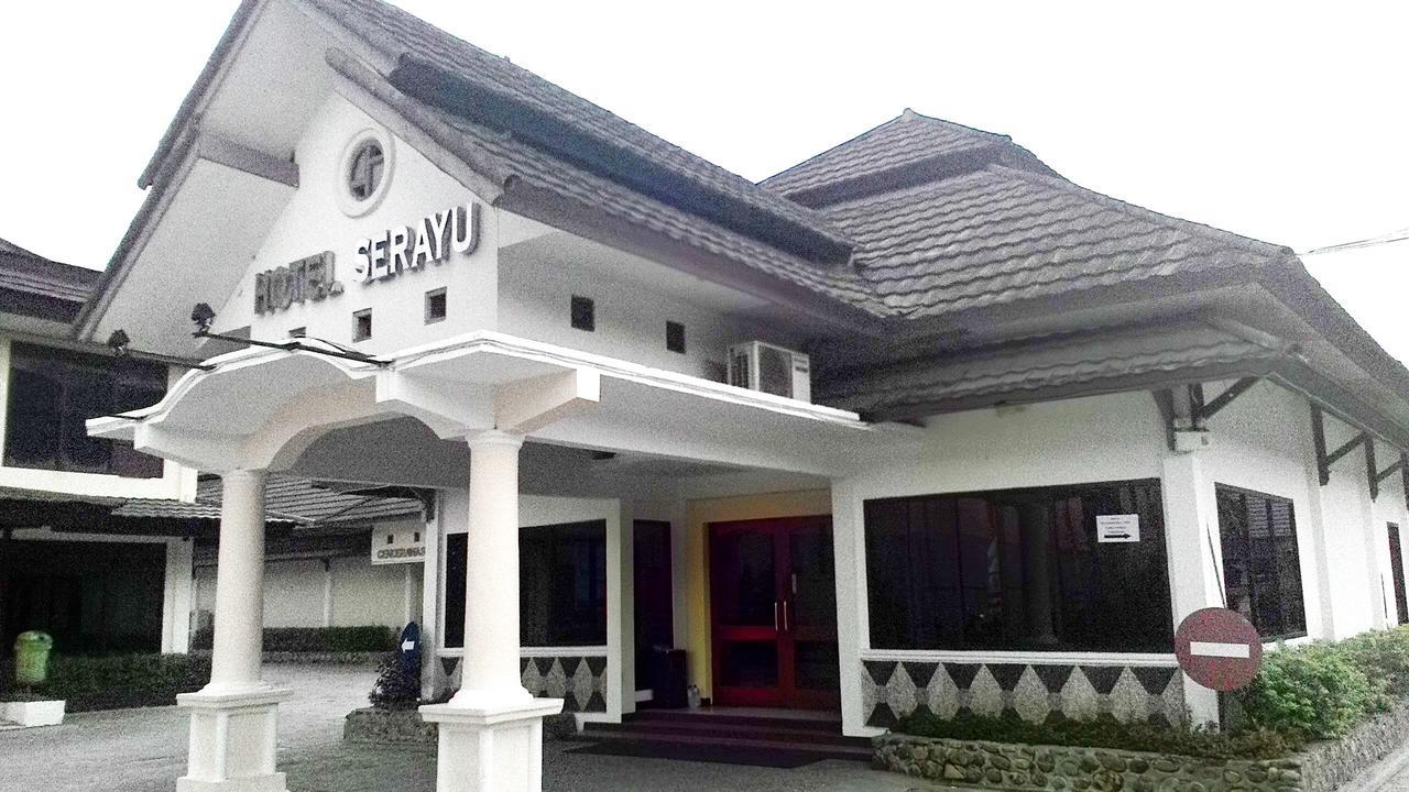 Serayu Hotel Timika Esterno foto