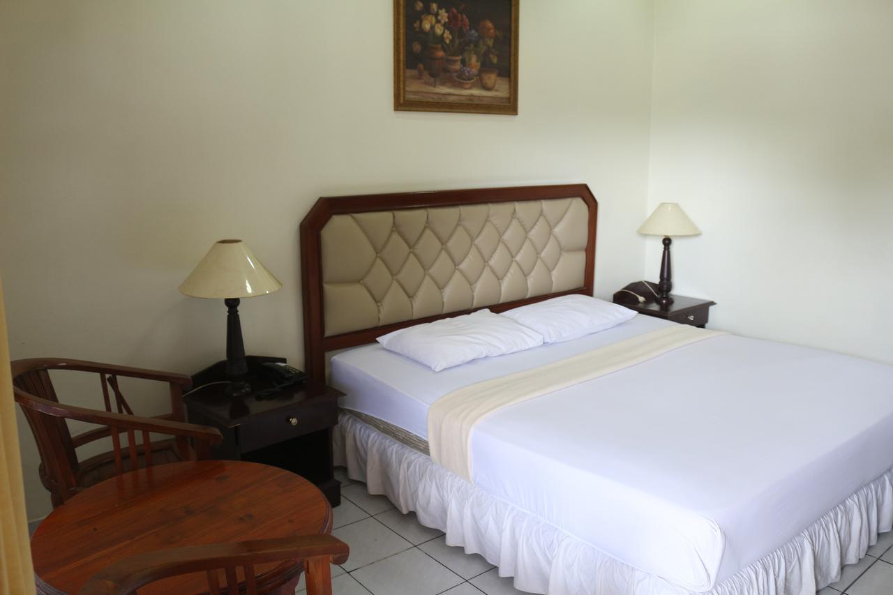 Serayu Hotel Timika Esterno foto