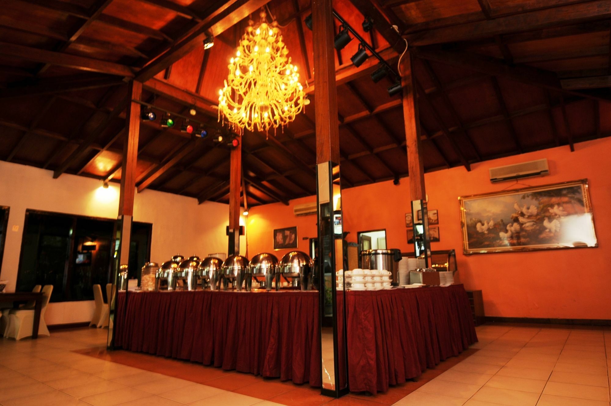 Serayu Hotel Timika Esterno foto
